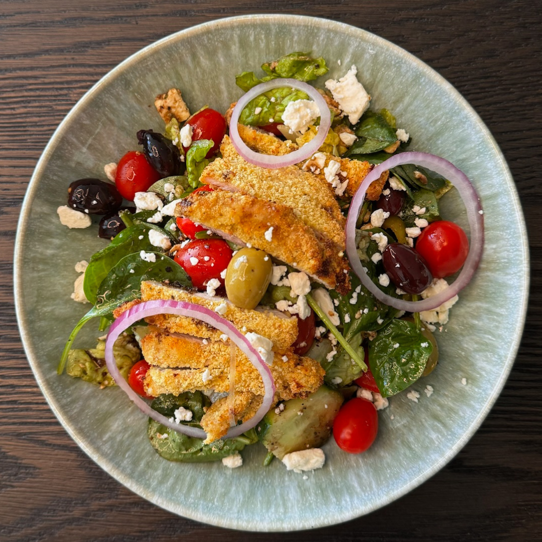 Spiced Up Mediterranean Salad with Garlic Parmesan Chicken