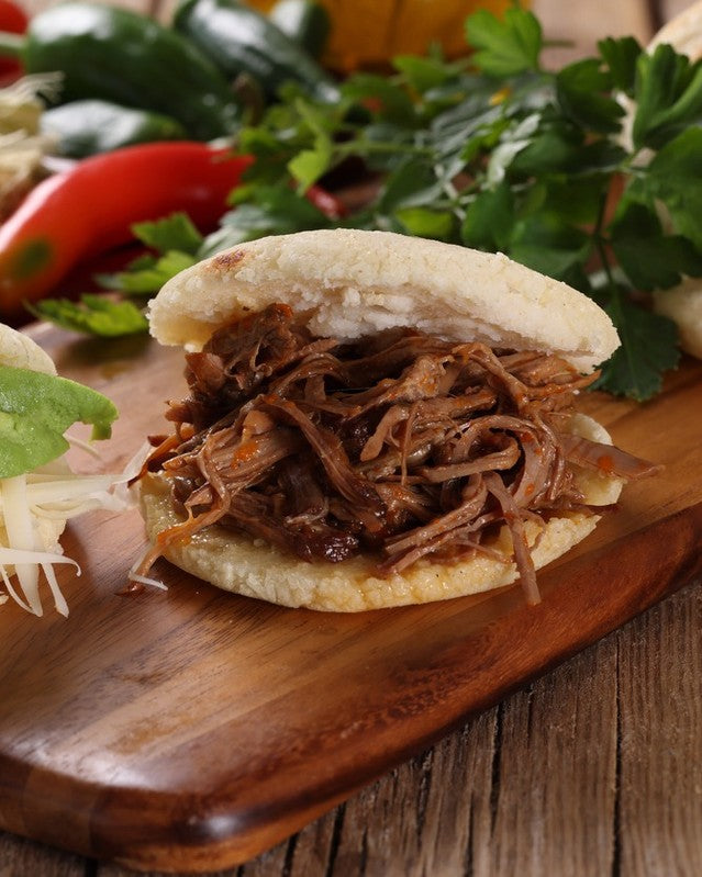 Easy Arepa con Carne Desmechada (Arepa with Shredded Beef)